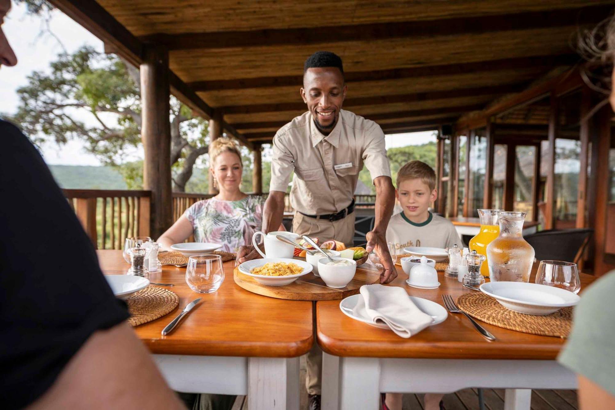 Ekuthuleni Lodge Странд Экстерьер фото