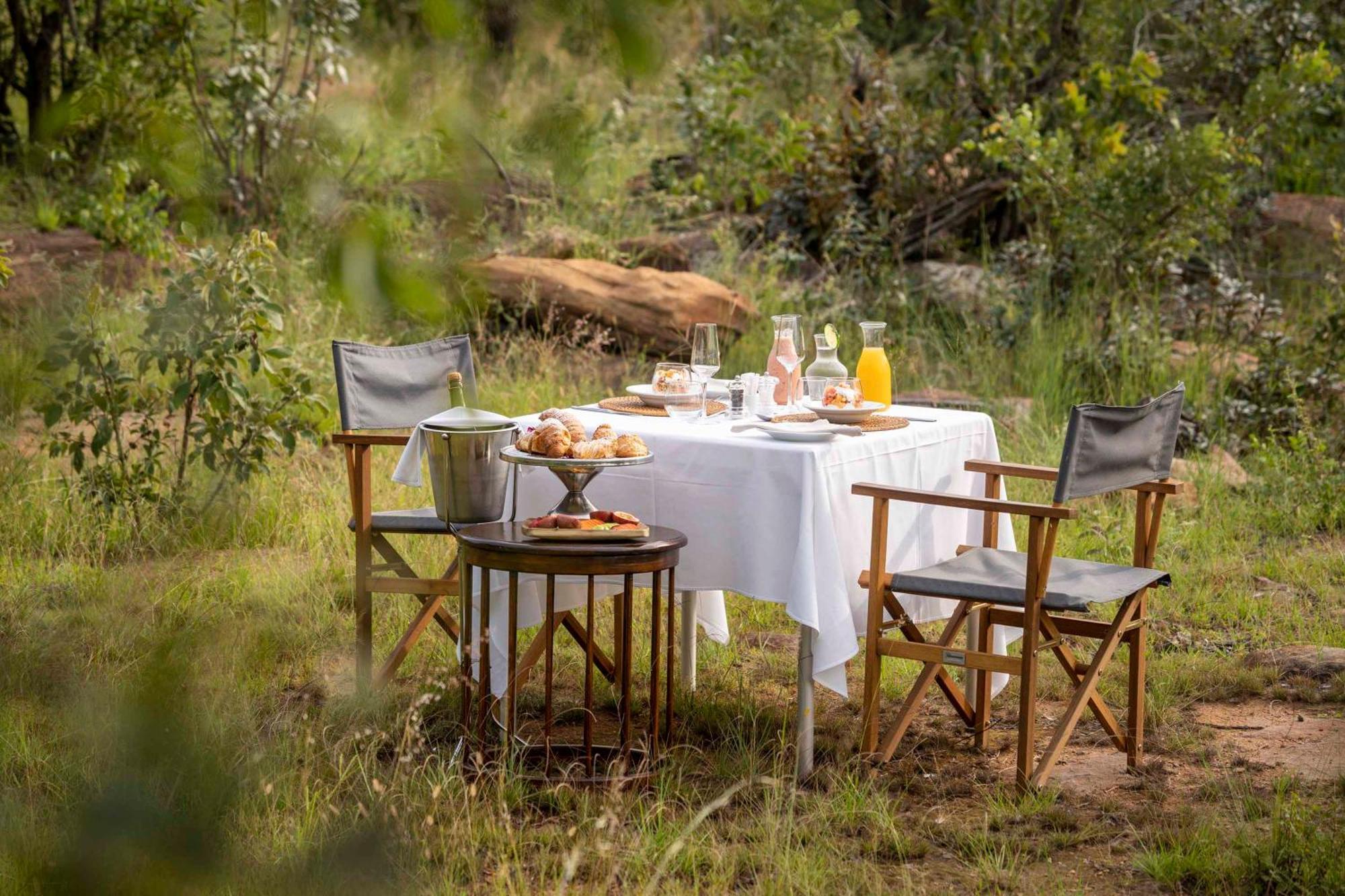 Ekuthuleni Lodge Странд Экстерьер фото